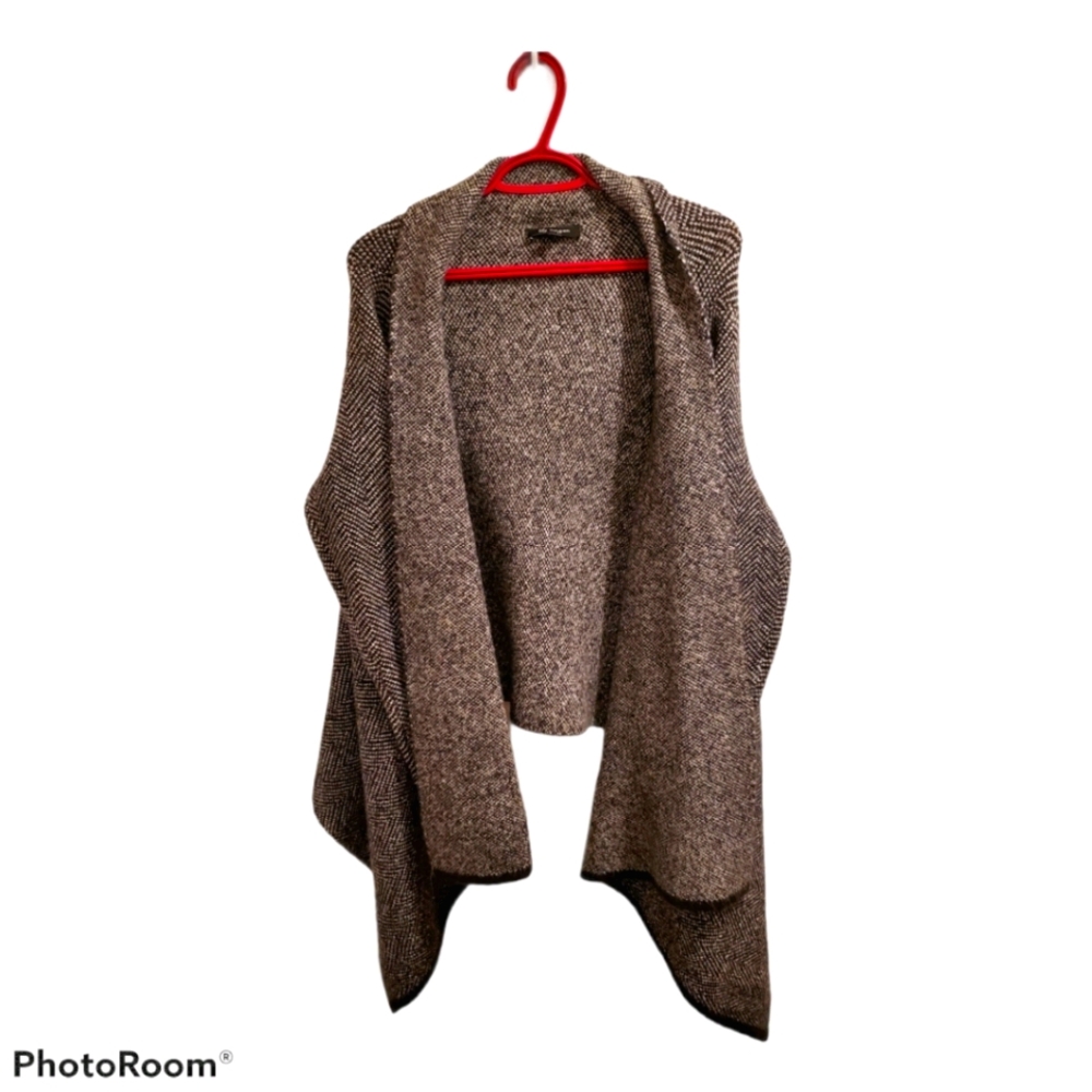 Black and white patterned thick cardigan